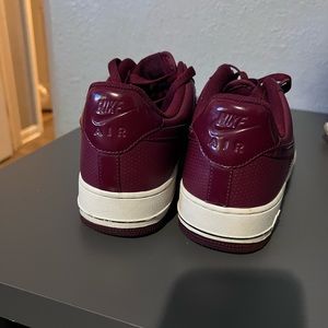 Air Force ones red used
